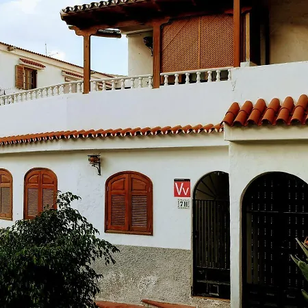 Hébergement de vacances La Palmera1 Casa Al Primer Piso Con 2 - Two Bedroom House On The First Floor --- La Palmera 2 Casa En Planta Baja Con 1 Dormitorio, One Bedroom House On The Ground Floor