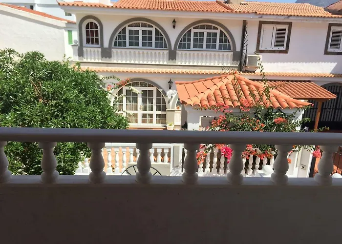 La Palmera1 Casa Al Primer Piso Con 2 - Two Bedroom House On The First Floor --- La Palmera 2 Casa En Planta Baja Con 1 Dormitorio, One Bedroom House On The Ground Floor Hébergement de vacances