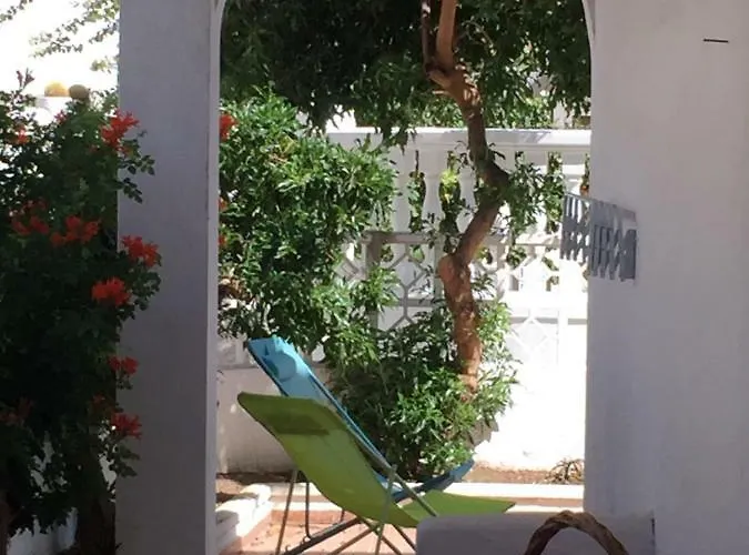 La Palmera1 Casa Al Primer Piso Con 2 - Two Bedroom House On The First Floor --- La Palmera 2 Casa En Planta Baja Con 1 Dormitorio, One Bedroom House On The Ground Floor Hébergement de vacances