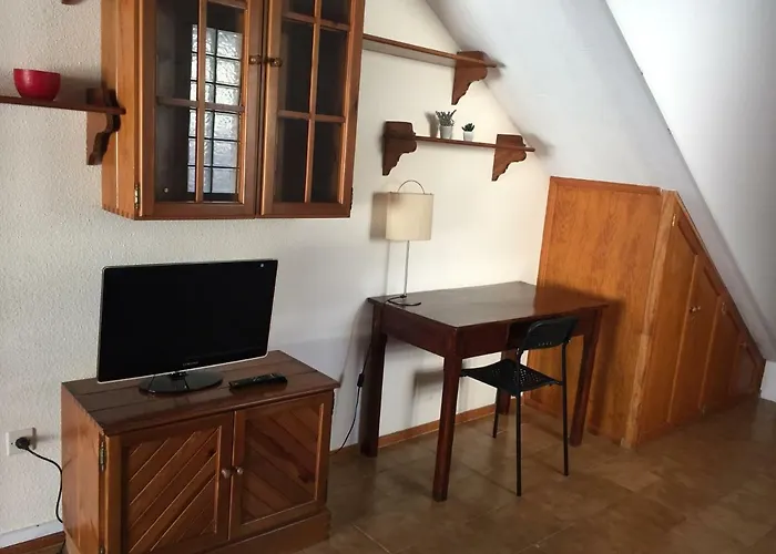 La Palmera1 Casa Al Primer Piso Con 2 - Two Bedroom House On The First Floor --- La Palmera 2 Casa En Planta Baja Con 1 Dormitorio, One Bedroom House On The Ground Floor Agaete (Gran Canaria)