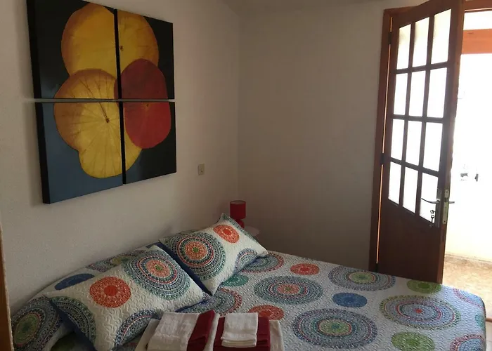 La Palmera1 Casa Al Primer Piso Con 2 - Two Bedroom House On The First Floor --- La Palmera 2 Casa En Planta Baja Con 1 Dormitorio, One Bedroom House On The Ground Floor
