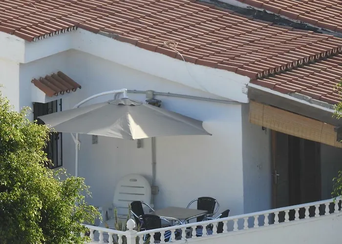 La Palmera1 Casa Al Primer Piso Con 2 - Two Bedroom House On The First Floor --- La Palmera 2 Casa En Planta Baja Con 1 Dormitorio, One Bedroom House On The Ground Floor * Agaete (Gran Canaria)