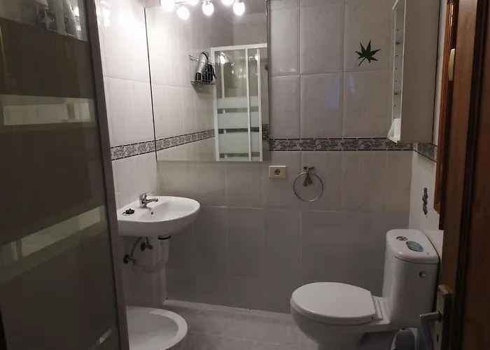 La Palmera1 Casa Al Primer Piso Con 2 - Two Bedroom House On The First Floor --- La Palmera 2 Casa En Planta Baja Con 1 Dormitorio, One Bedroom House On The Ground Floor *